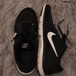 Nike shoes flex trainer 6